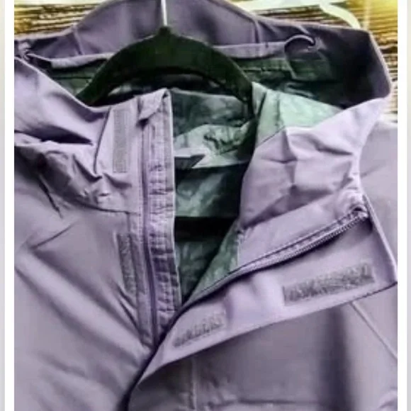 NEW Women's Waterproof Anorak Jacket - All in Motion Plum Purple - Picture 3 of 4